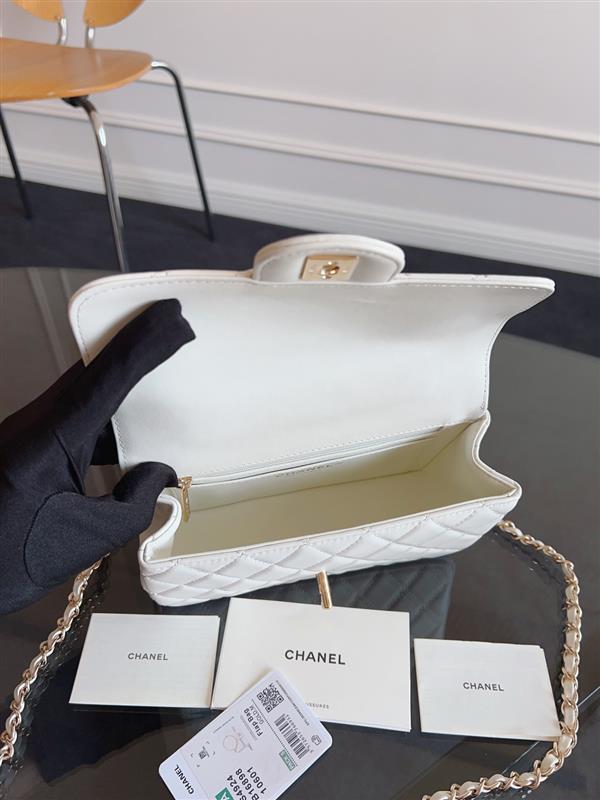 2026131222438839 700